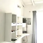 Apartman Bright Frescoed Attic In The Center,